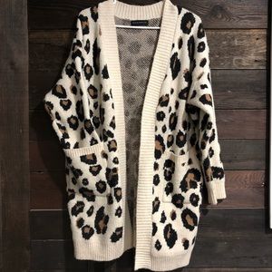 Leopard Cardi